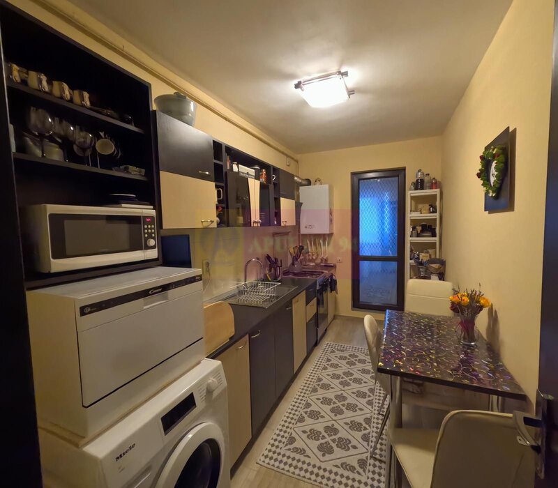 Apartament decomandat 48mp 2 cam bloc nou loc parcare - OPORTUNITATE!
